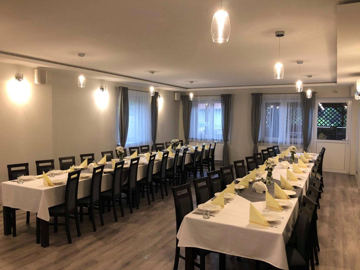 Zajazd Podzamcze Olkusz Exteriör bild